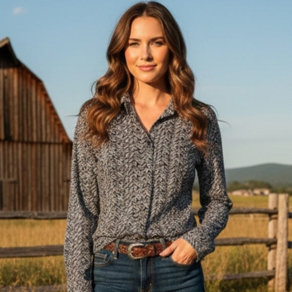 Button Down Top - Picture 2 of 16